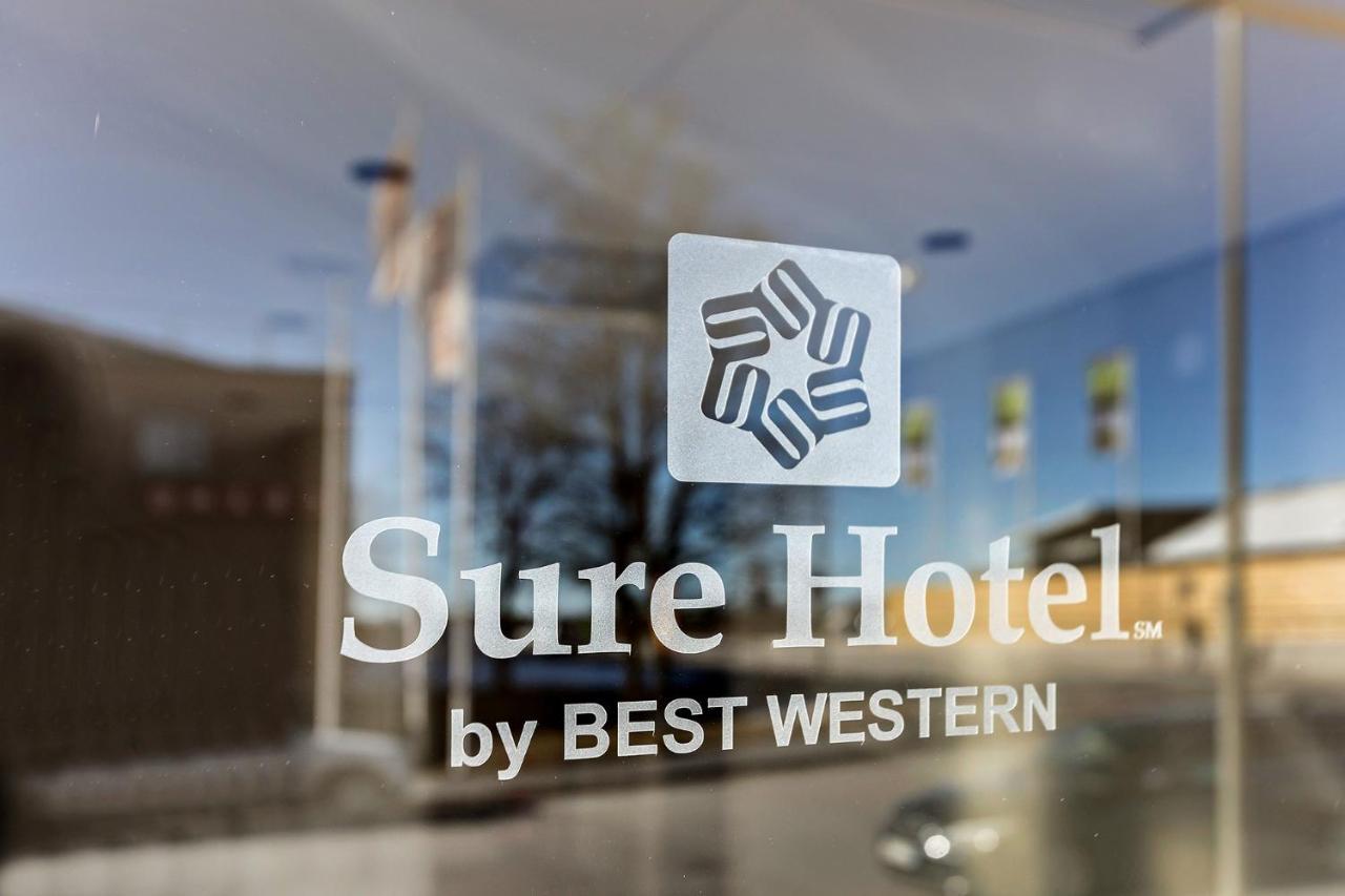 Sure Hotel Studio By Best Western Bromma Stockholm Exterior foto